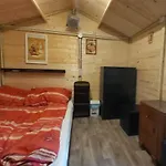 Bungalo Relax Terrace, Glamping Fahaz Шиофок