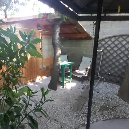 Luxusní stan Relax Bungalow Terrace, 2 Db Teraszos Fahaz