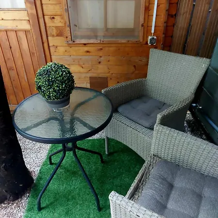 Bungalo, Terrace, Wifi, Fahaz, Ac, Bbq, Parking 希欧福克